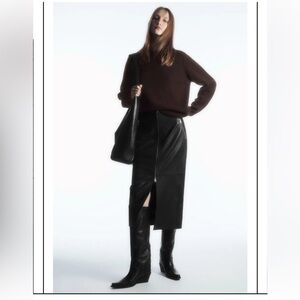 COS ZIP-UP LEATHER MIDI SKIRT